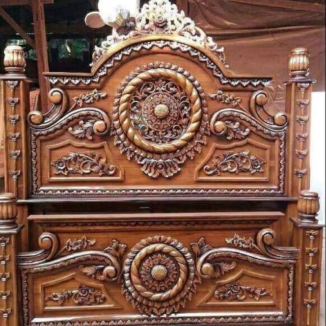 Dipan tempat tidur jati Gong ukuran 180x200cm