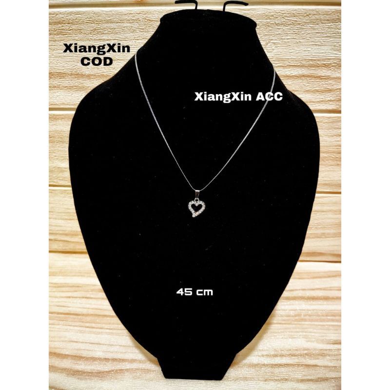 KALUNG LIONTIN MOTIF LOVE DENGAN BAHAN BERKUALITAS DAN NYAMAN DI PAKE