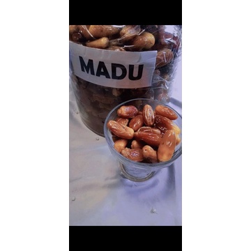 

Kurma Madu Oasis