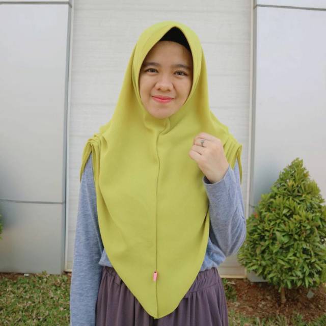 Hijab instan kerut jait samping