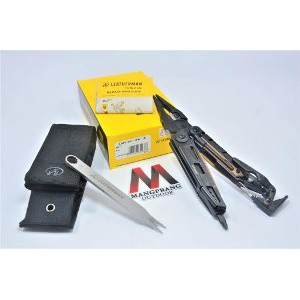 Leatherman MUT  Military Utility Tool  Multi Tool Black Oxide 850021 Bagus