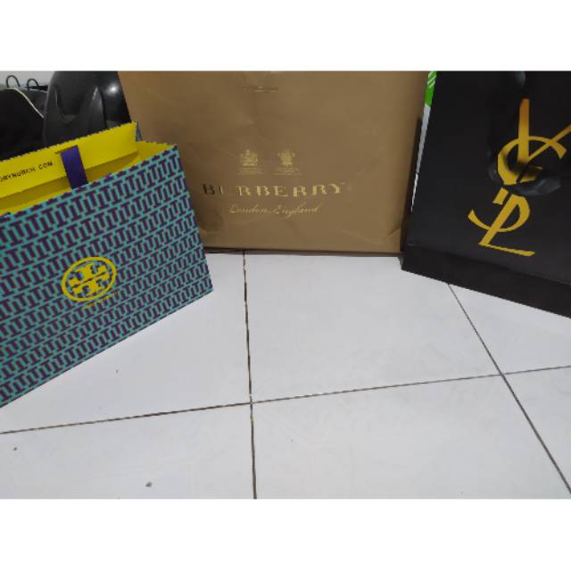 

Paperbag branded
