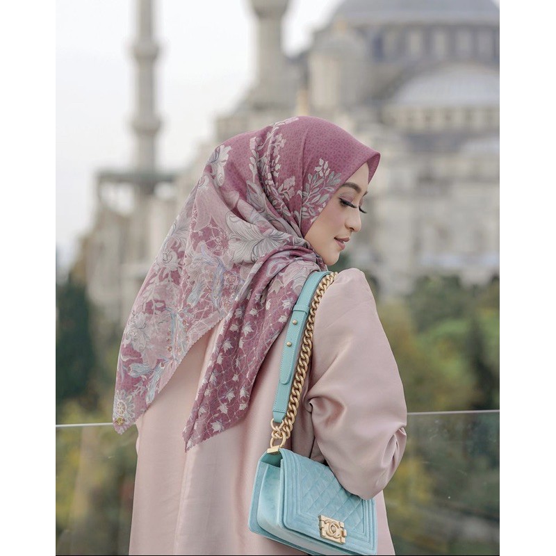 BUTTONSCARVES TOPKAPI RASPBERRY