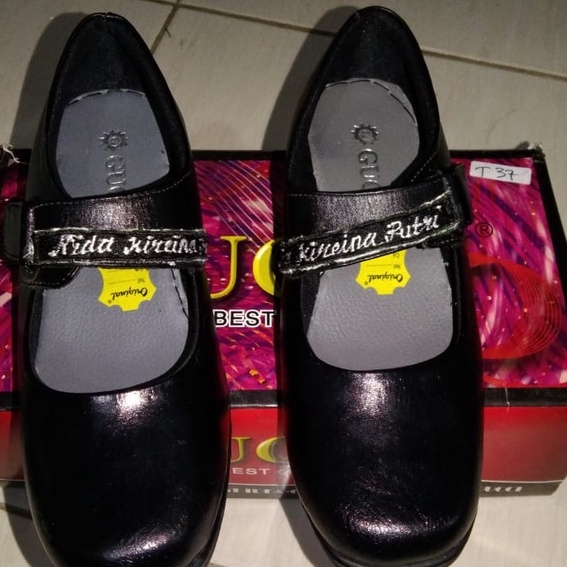 SEPATU PANTOFEL TALI PUTRI GONTOR MEREK GUCCI