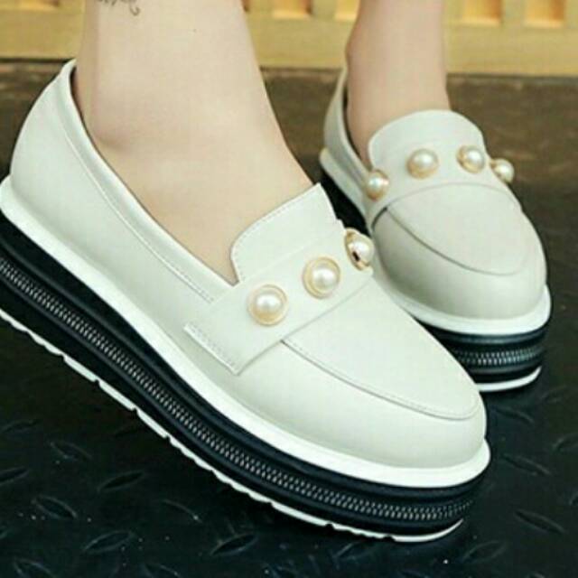 Sepatu import korea tipe 611