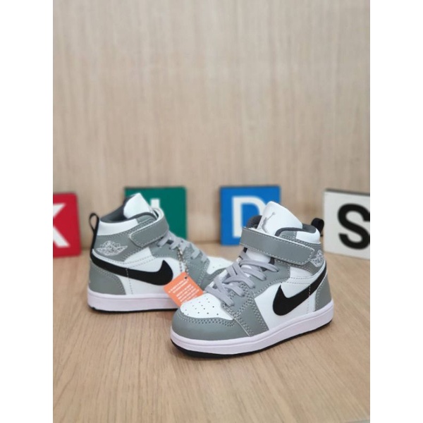 SEPATU ANAK NIKE JORDAN ABU SEPATU JORDAN ANAK LAKI LAKI SEPATU NIKE KIDS