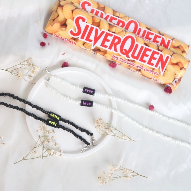 Strap Couple Set Monokrom 1 / Buy 2 Strap and Chocolate / Coklat SilverQueen Milk Chocolate with Cashews / Valentine Strap / Strap Manik Couple / Tali Kalung Gantungan Masker / For Gift