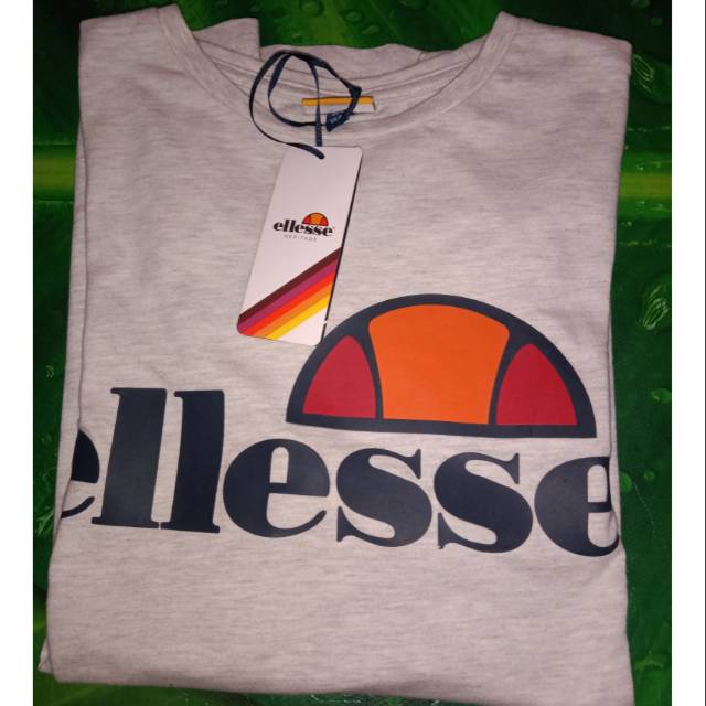 T-shirt ELLESSE original | Shopee Indonesia