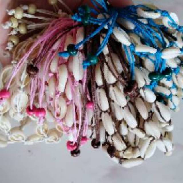 KALUNG DAN GELANG CHOKER Kerang kuwuk untuk kaki & tangan yang cantik dan unik