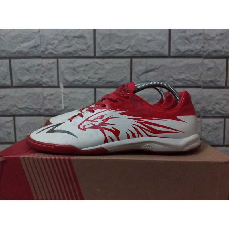 Sepatu Futsal Specs Garuda Attack 2019 in size 41 Second