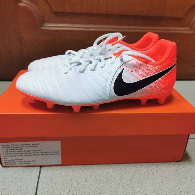 NIKE TIEMPO LEGEND 7 SOCCER ORIGINAL