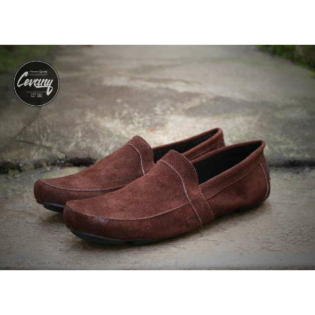 SEPATU CEVANY MOCCSUE SLIP ON BROWN SUEDE