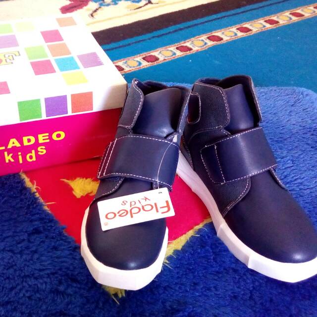 Sepatu Fladeo kids