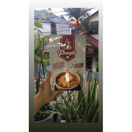 

pangsit rebus nyai mercon