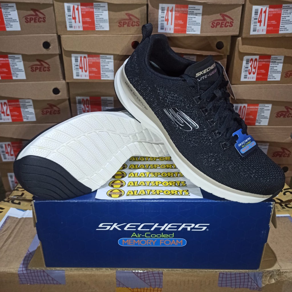 Skechers Ultra Groove Royal Dragoon 232030-BLK Sepatu Running Pria Original