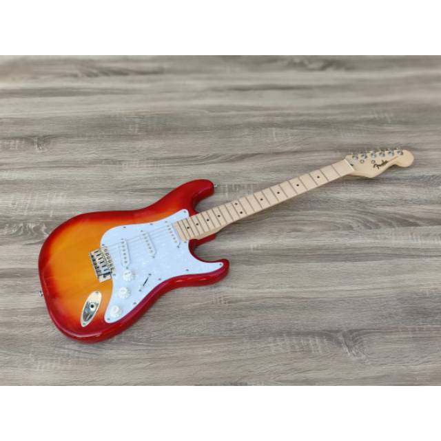 Gitar Fender Stratocaster Cerry Neck Mepple