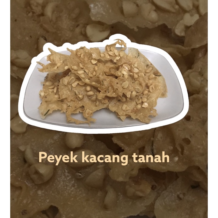 

Cemilan mamak kami Peyek kacang tanah toples 2 liter isi 150 gram toples 4 liter 350 gram