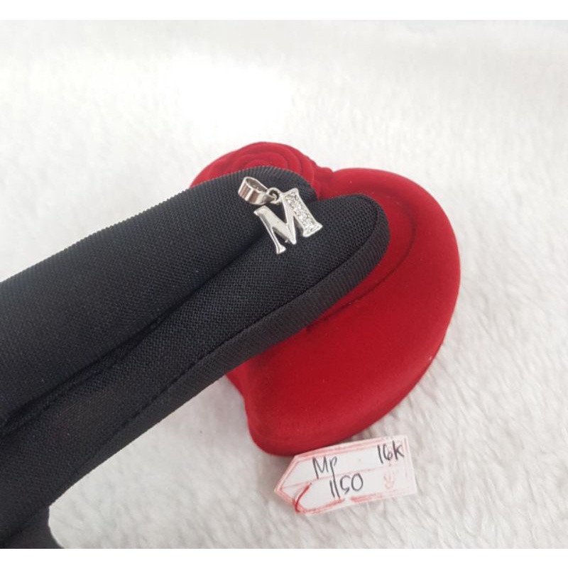 Lt1528E442E liontin huruf M emas putih white gold asli collection new gold berat 1.150 kadar 70% 16k