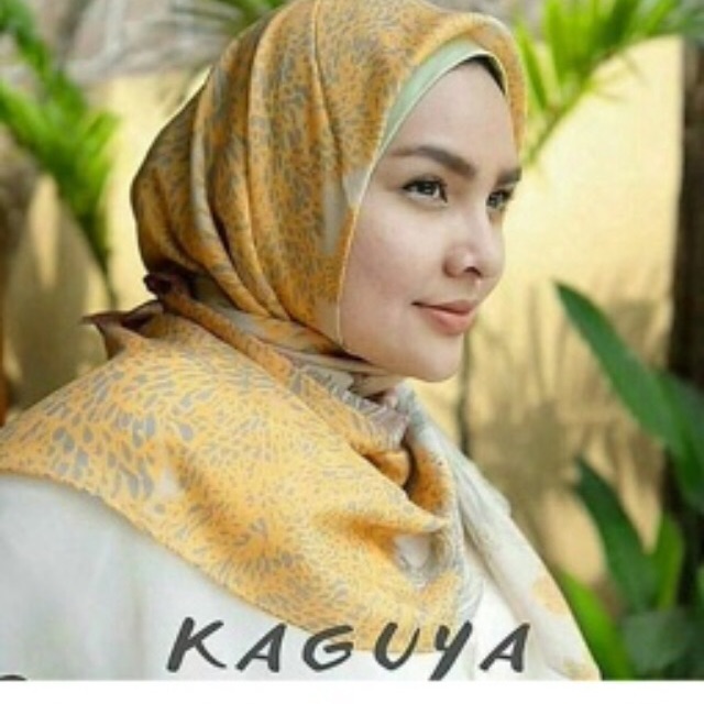 Kaguya cream Sepaket ajisaka maroon Ria Miranda