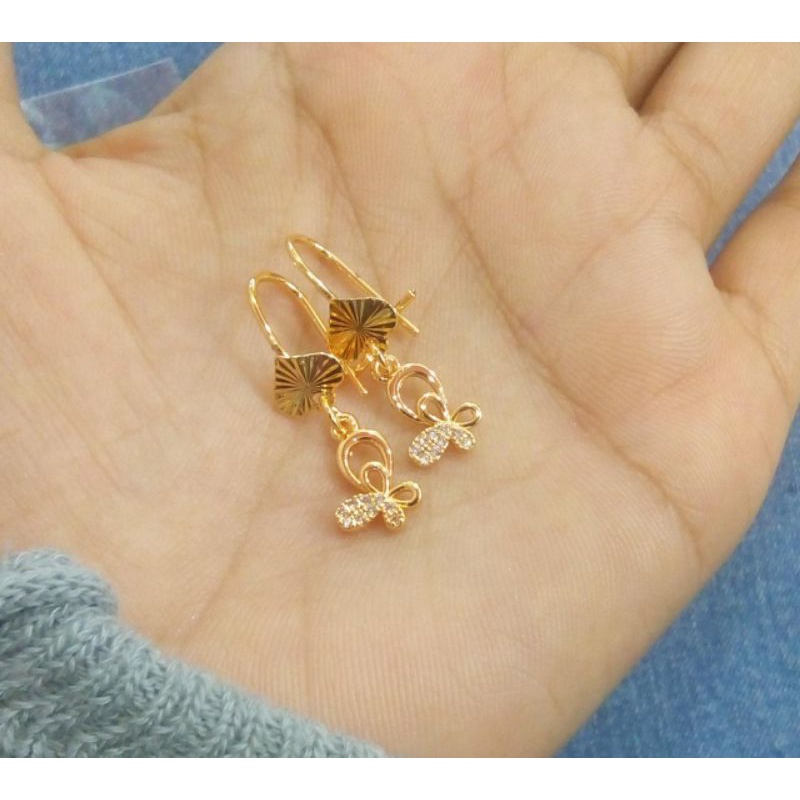 anting gantung jepit kupu permata titanium