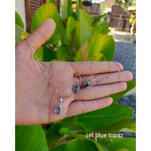 Set kalung dan anting perak
