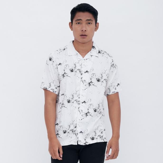 M231 Kemeja Pria Printing Hawaii Pendek Putih 0861A