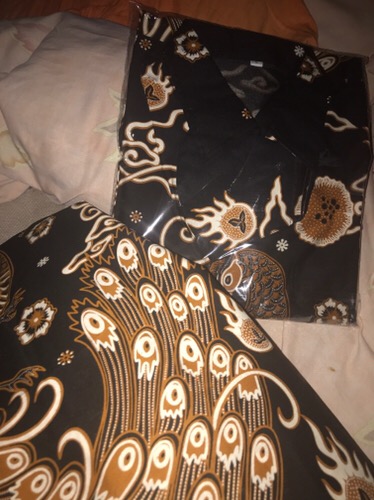 (best Seller) Kain Batik Solo Motif Burung Merak Warna Dasar Hitam