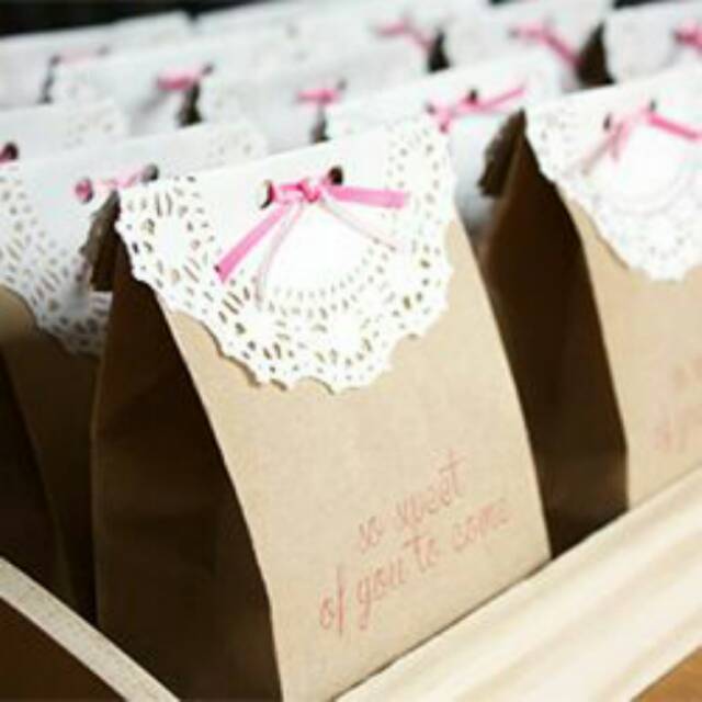 

Paper souvenir 12*5*15 custom