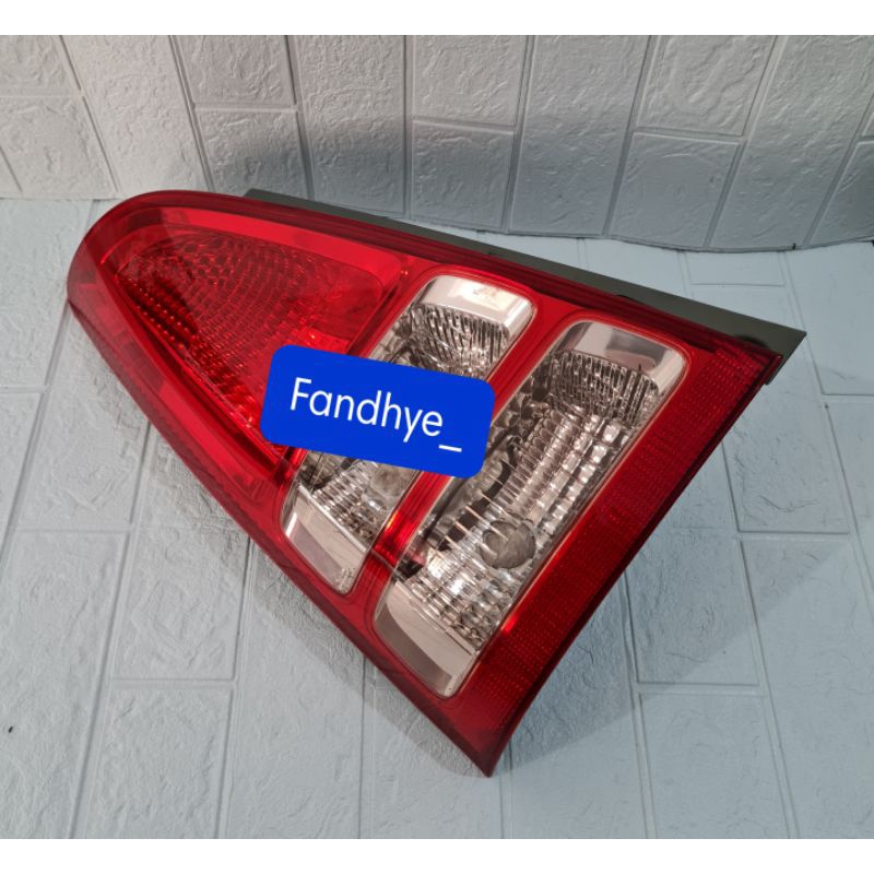 Stoplamp Lampu Rem Toyota Kijang Innova 2004-2006