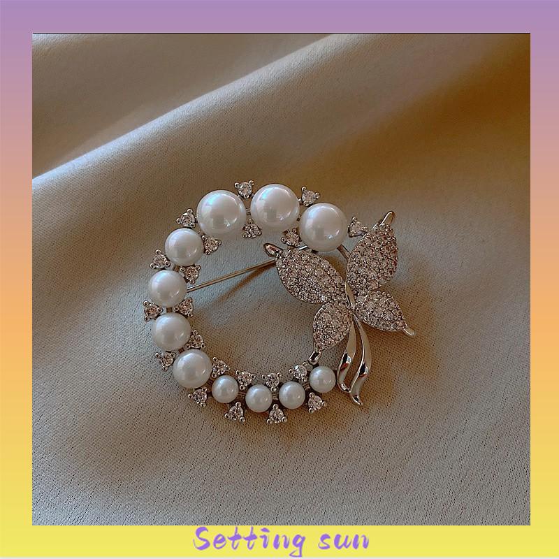 Candy Jewelry Fashion Korean Butterfly Brooches Gold Color Pearl Brooch Pins Rhinestone Breastpin for Women TN