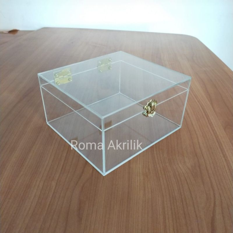 

Akrilik kotak hantaran/box akrilik