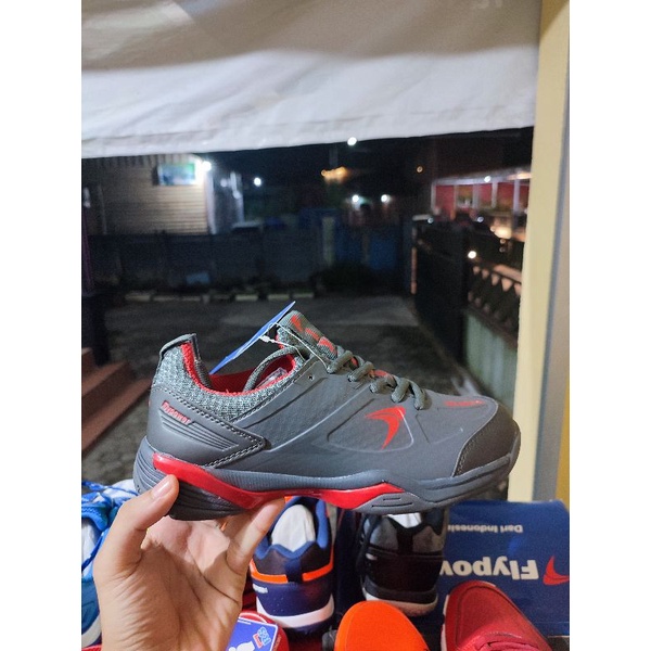 Sepatu Flypower Rio gold c1