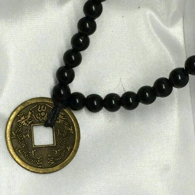 KALUNG MANIK HITAM KOIN CINA COCOK UNTUK ANAK DAN DEWASA