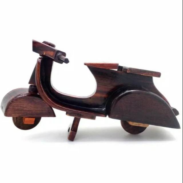 (BISA COD) MINIATUR MOTOR VESPA KAYU WARNA COKLAT TUA UKURAN S MINI 16 x 7 x 9 cm DEKORASI RUMAH