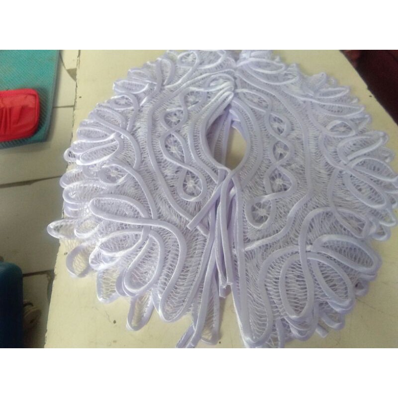 penutup dada teratai