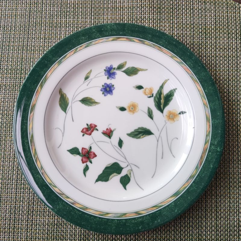 19.5cm Salad Plate Green Leaf Saint James