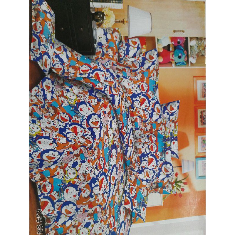seprei ukuran 180x200  sarung bantal 4 sarung guling 2 sprei barcelona MU chelsea kerropi karakter