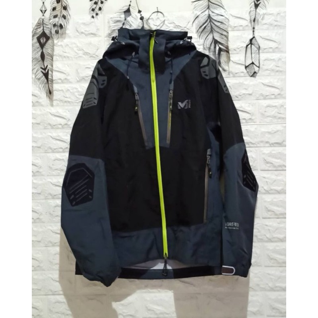 JAKET MILLET GORETEX