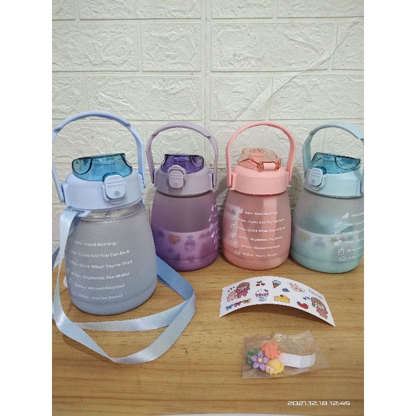 botol viral gemoy 1,1 liter + stiker 3d& 2d