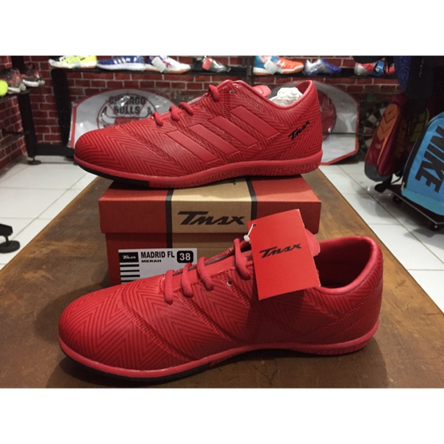 Sepatu Futsal Tmax Red