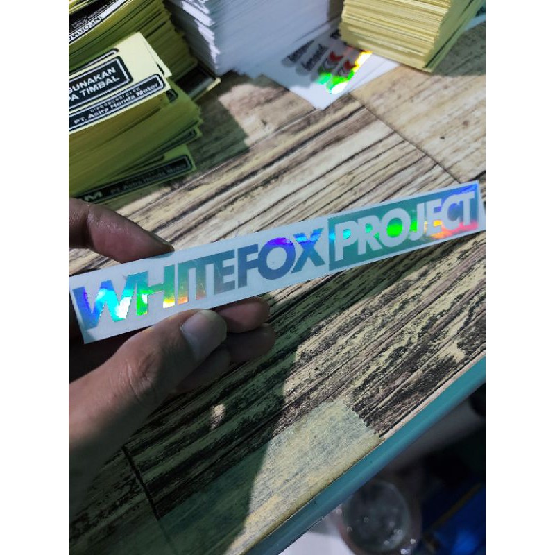 STICKER WHITEFOXPROJECT CUTTING