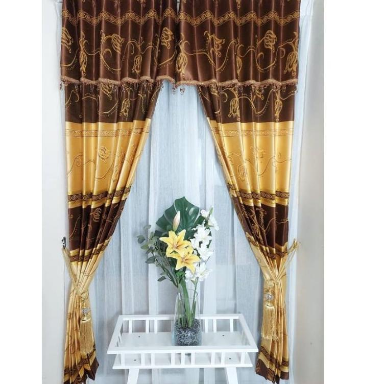 Menarik.. gorden joda poni tempel