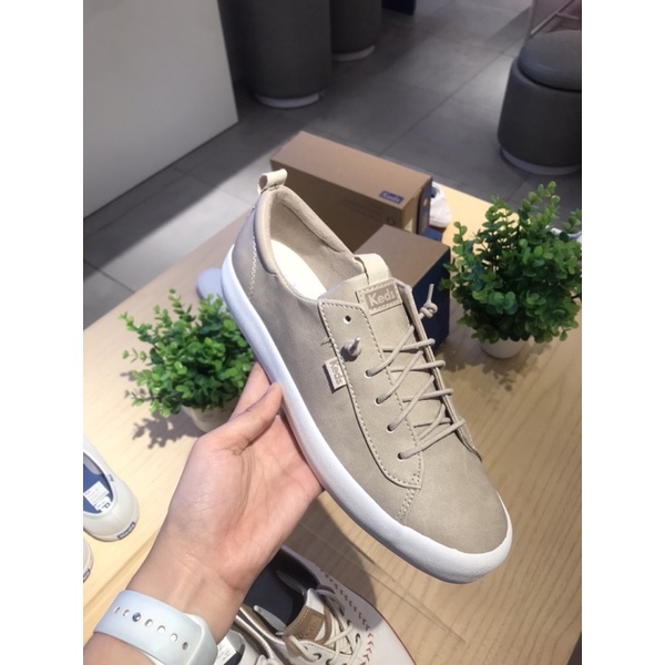 Kickback Taupe