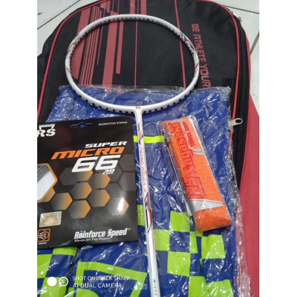 raket rs metric power 12 + bonus tas kaos senar lengkap