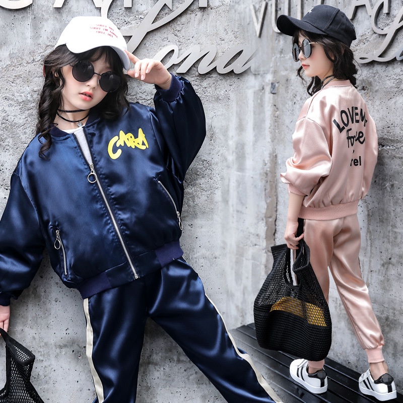 LOVE ME SET BAJU SETELAN TRAINING CASUAL ANAK CEWEK KOREA IMPORT HIP HOP