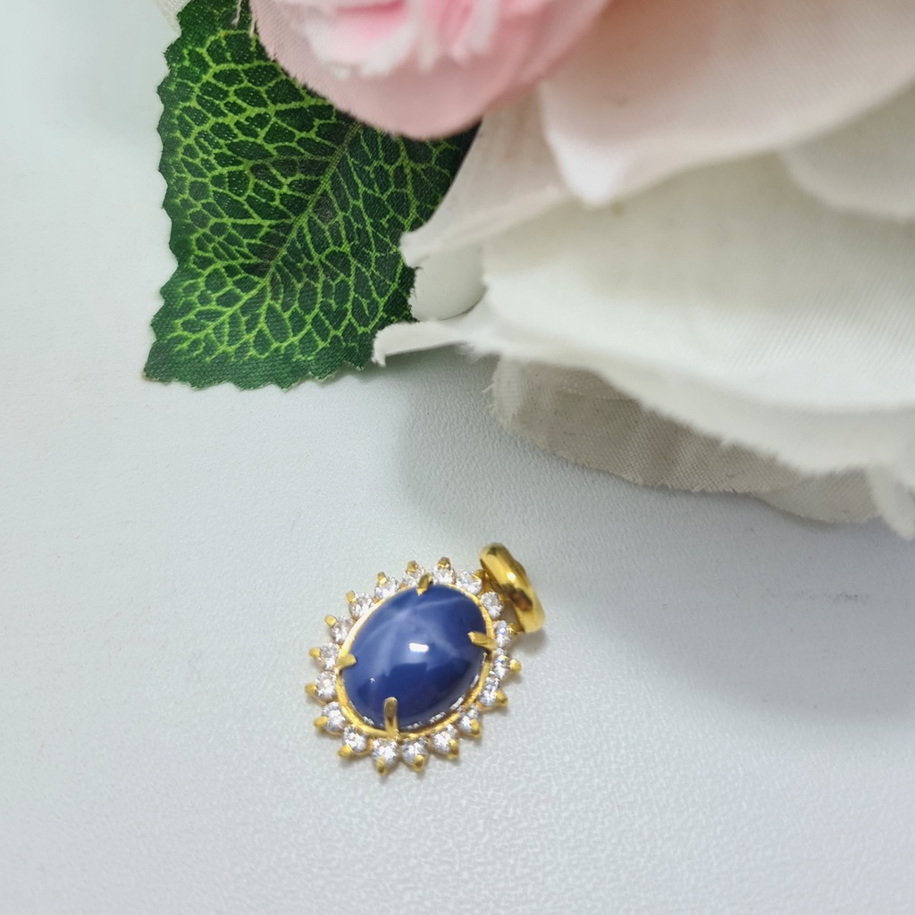 Liontin Emas Muda Batu Biru