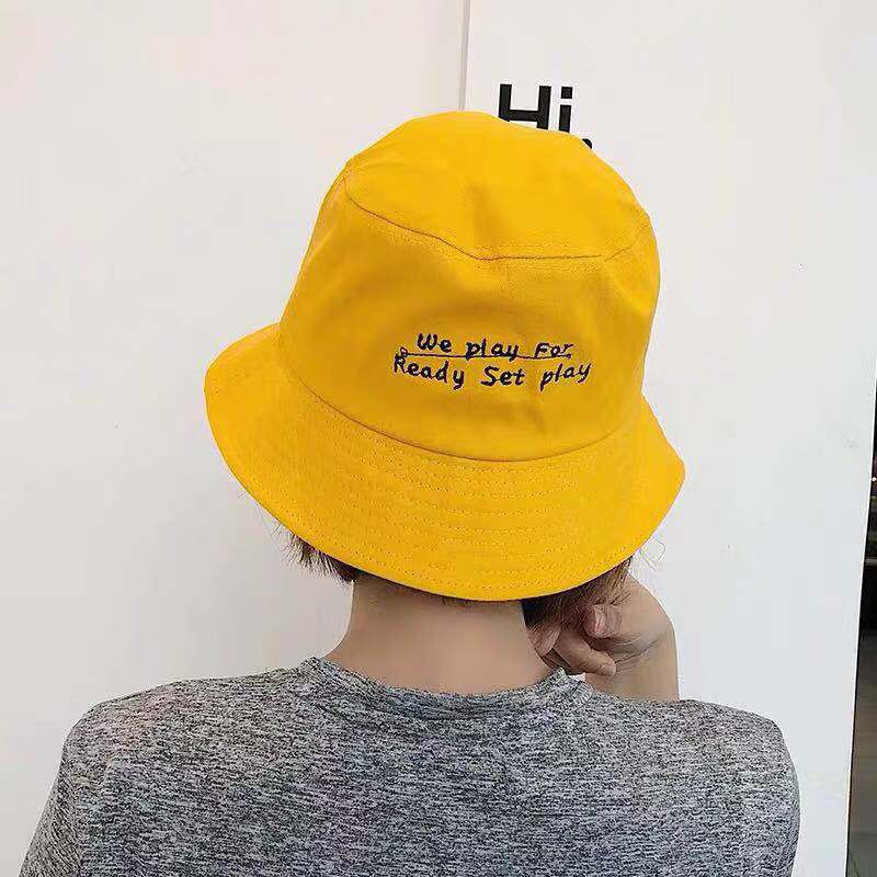 Dua Sisi Bolak Balik Topi Bucket / Fisherman Lipat Motif Print Tulisan Untuk Wanita Hip Hop Style