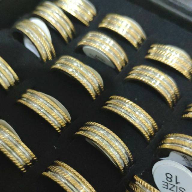 Cincin titanium isi 36pcs motif garis garis