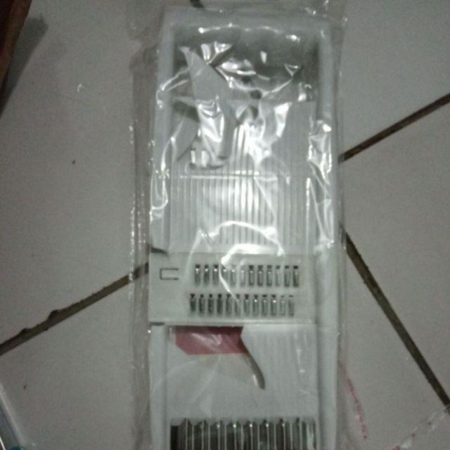 Parutan/serutan Sayur Dan Buah 4 Mata Pisau Serut/parut