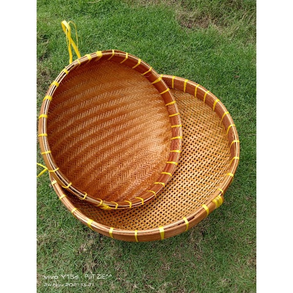 kalo ayakan santan, anyaman bambu